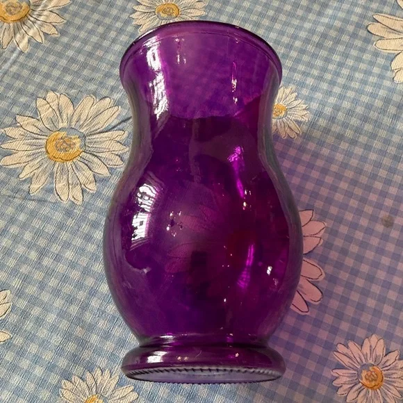 EUC~Vintage 7 Inch Elegant Purple Decorative Floral Glass Vase - Picture 2 of 7